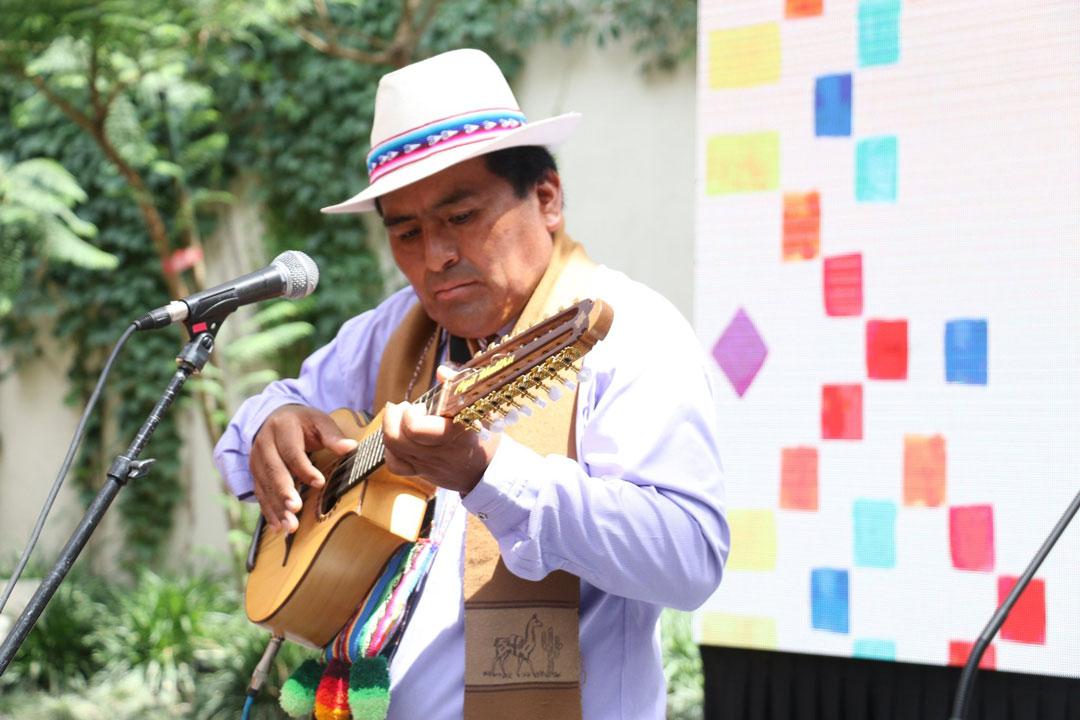 ARTESANO-Abel-Mamani-Gómez