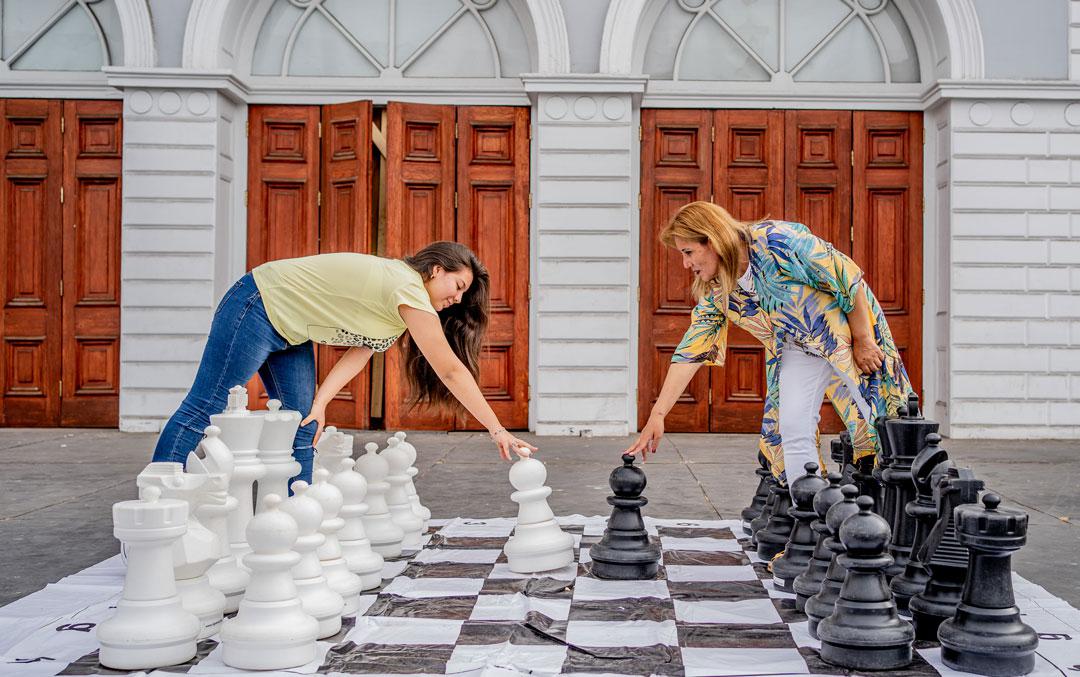jugadoras-de-ajedrez-gambito-de-dama-iquique-foto-franco-miranda-2