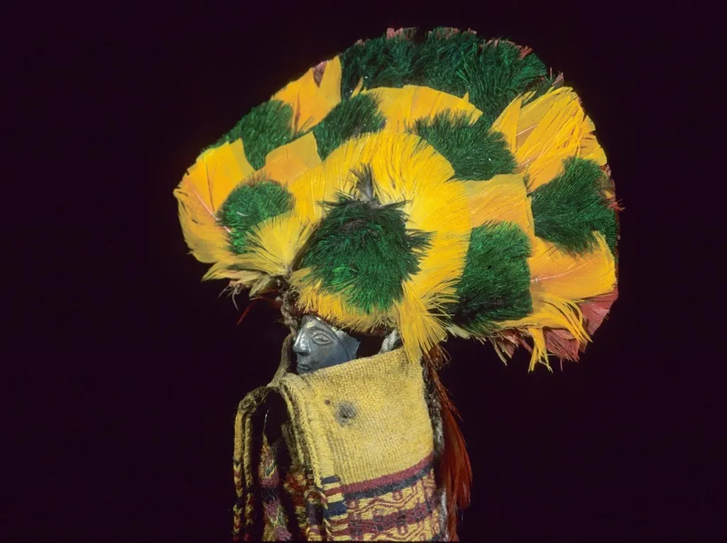 Llull Artifacts #13 Female silver statue (E-15)