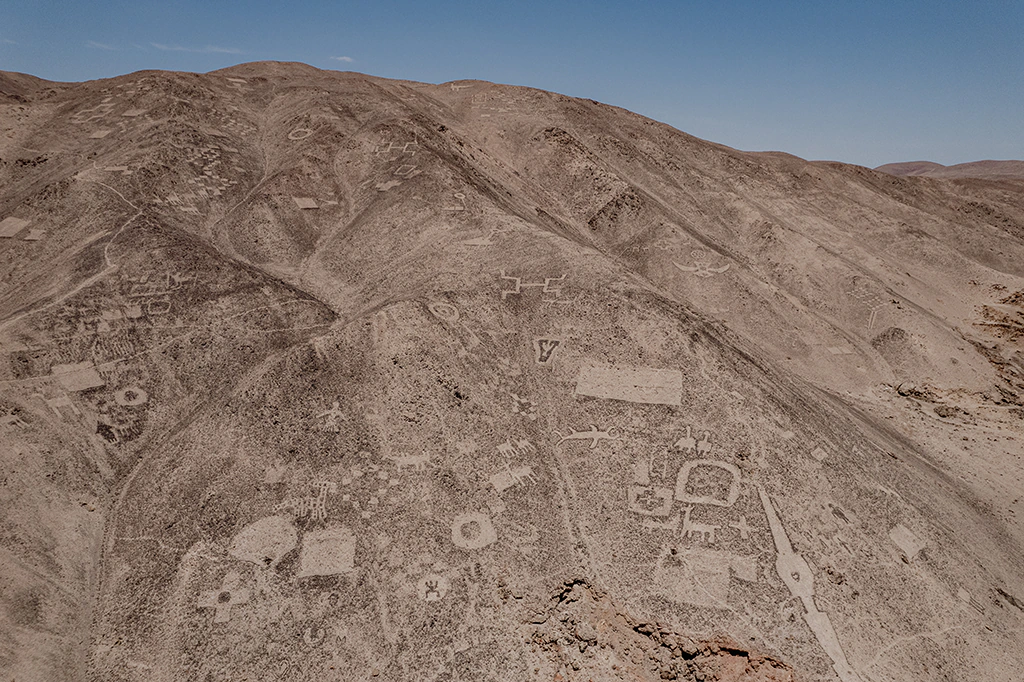 GEOGLIFOS DE PINTADOS
