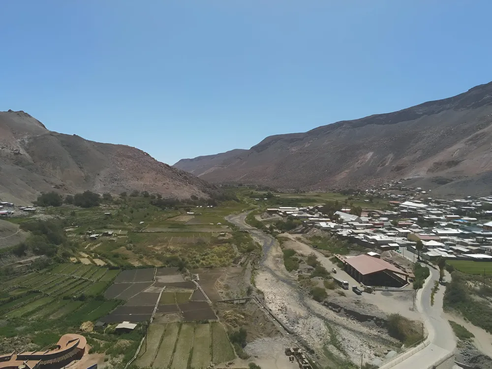 Alternativa 2 mejor resolución de foto Camiña